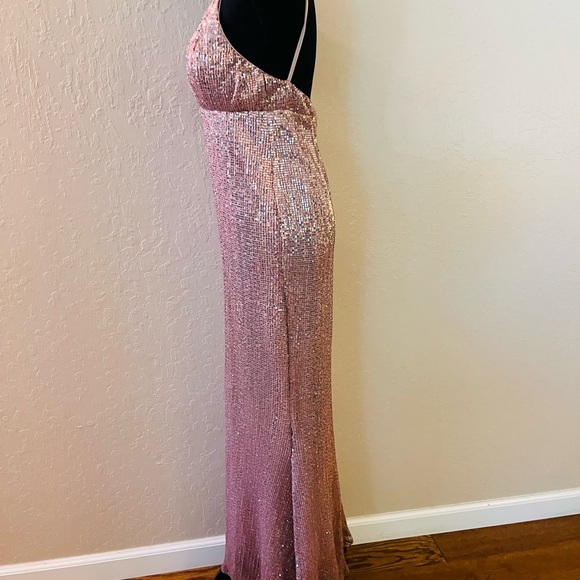 Hello Molly DREAMY SHINE SEQUIN MAXI DRESS ROSE‎ GOLD - Picture 4 of 12